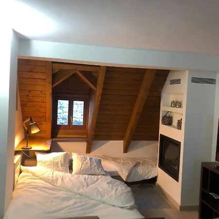 Apartamento Centro De Sallent Con Wifi Sallent De Gallego Exterior photo