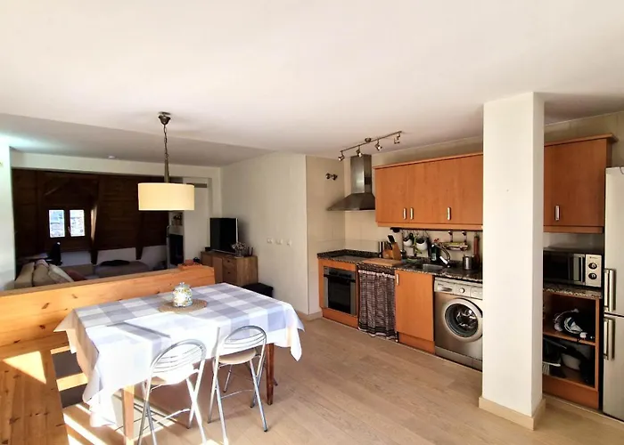 Apartamento Centro De Sallent Con Wifi